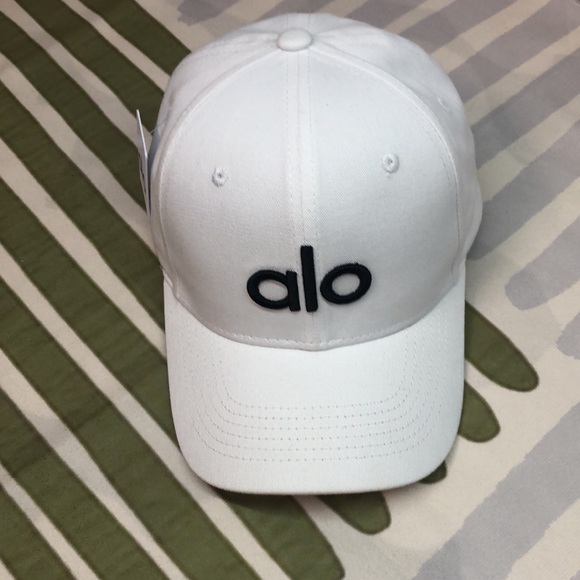 💕 ALO Yoga Off-Duty Cap - Picture 4 of 6